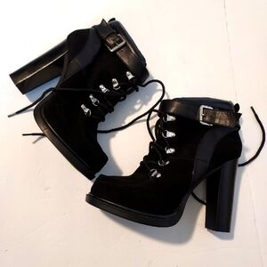 NINE West smokino ankle lace-up booties Sz-9